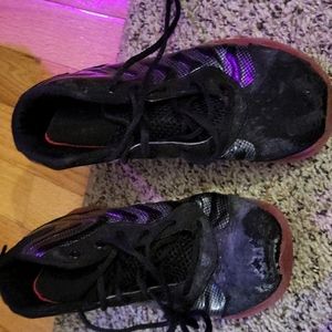 And1 black and red Boys sneakers size 4